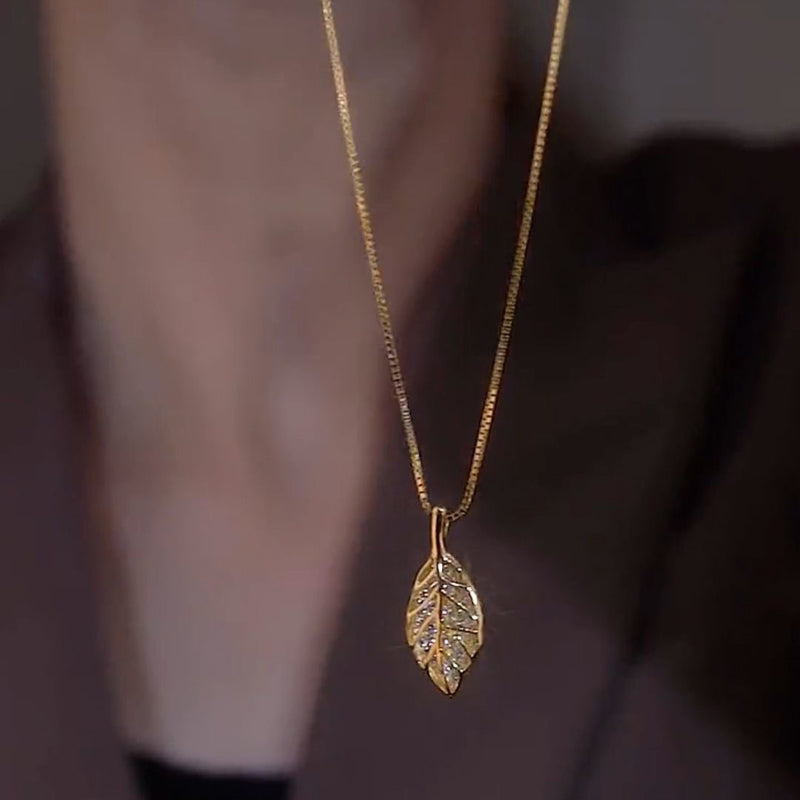Collier Pendentif Feuille