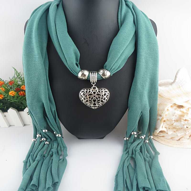 Écharpe Avec Pendentif En Cœur Vintage